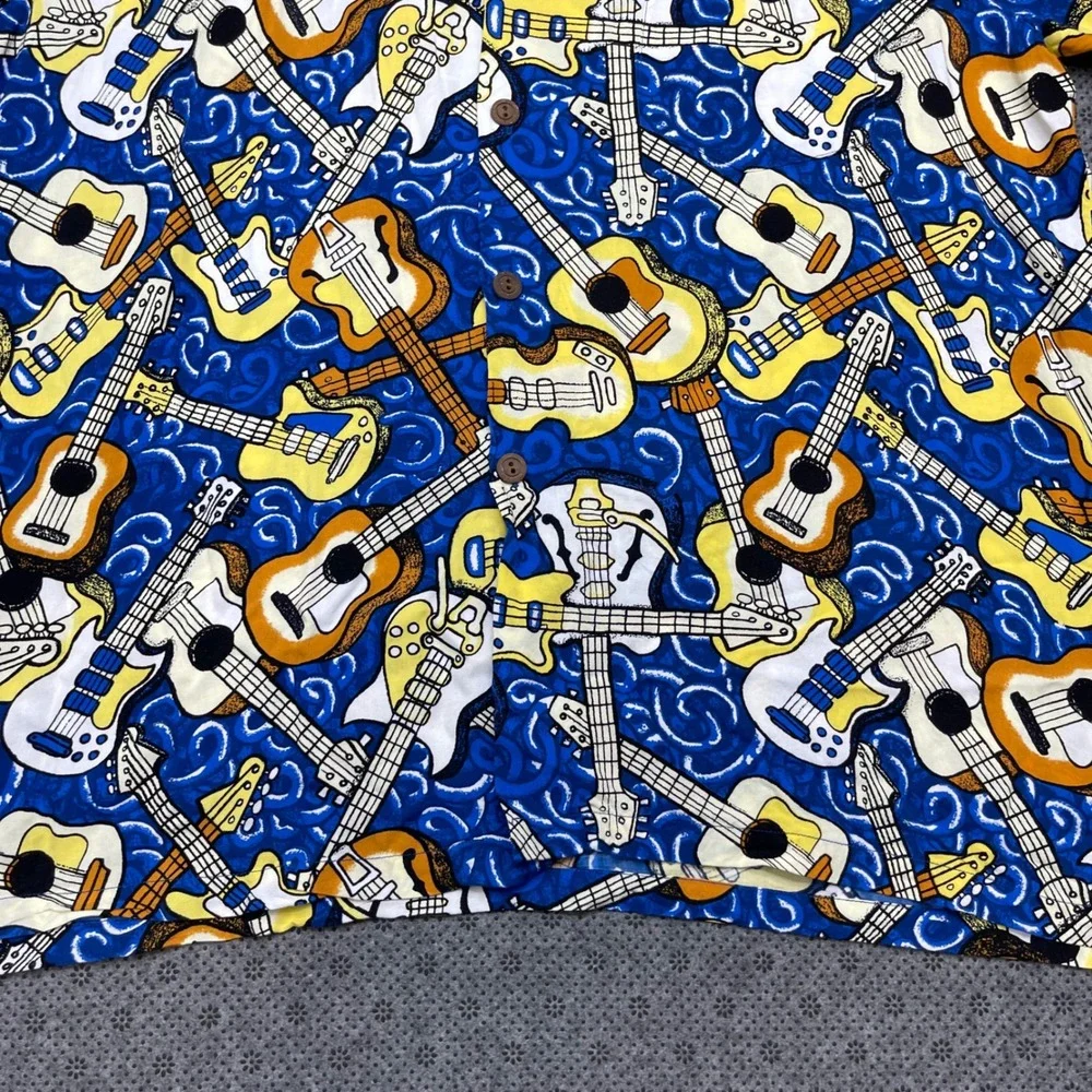 Vintage Mambo Loud Shirt Mens XL Blue Guitar Print Short‎ Sleeve Camp Shirt